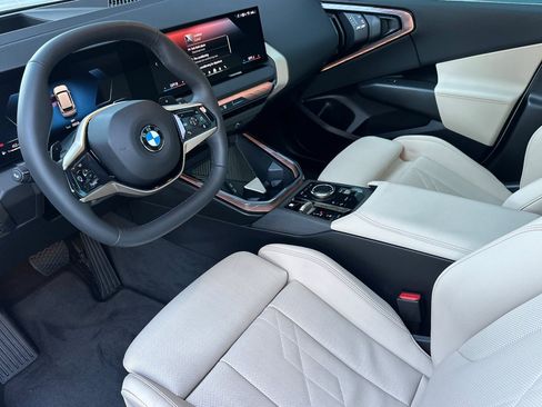 Used 2025 BMW X3 xDrive30i w/ Premium Package image 11