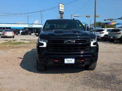 Certified 2025 Chevrolet Silverado 1500 LT Trail Boss w/ Convenience Package II AWD/4WD image 3