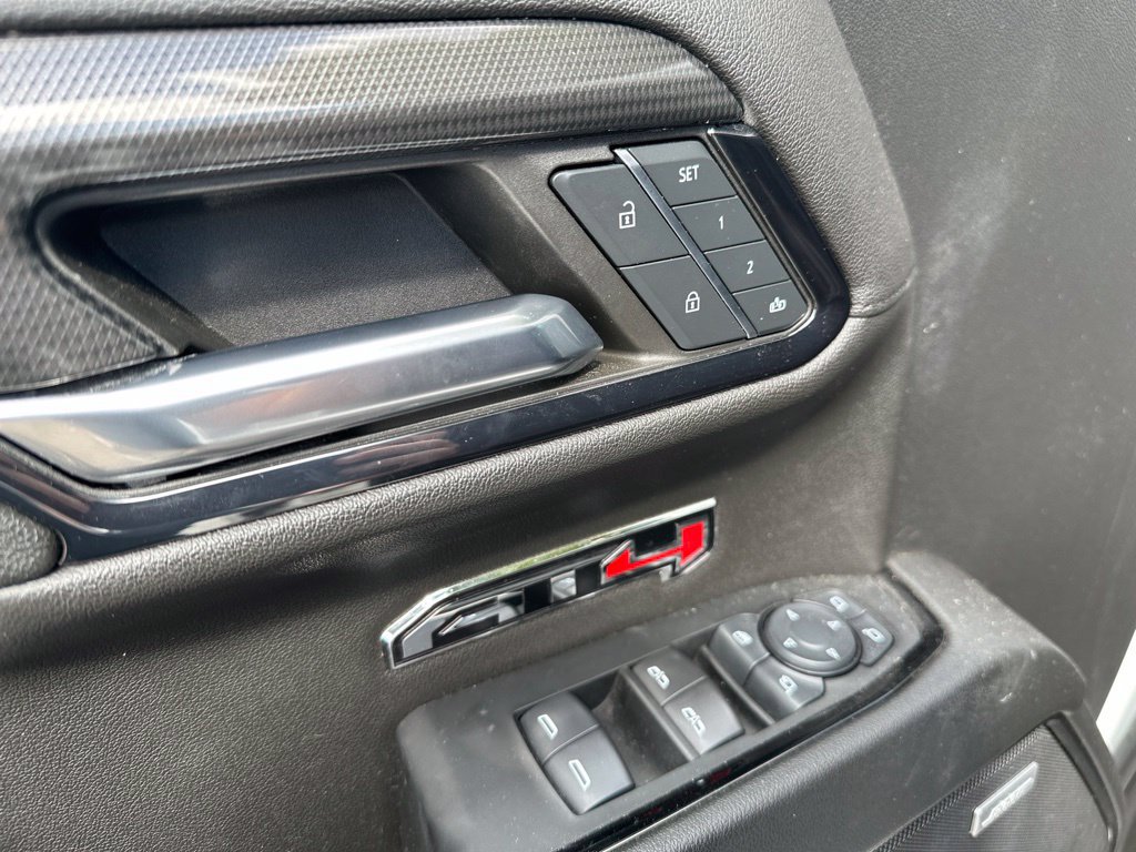 Used 2024 GMC Sierra 1500 AT4 w/ Technology Package AWD/4WD image 21