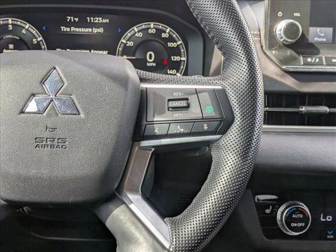 Used 2023 Mitsubishi Outlander SEL image 20