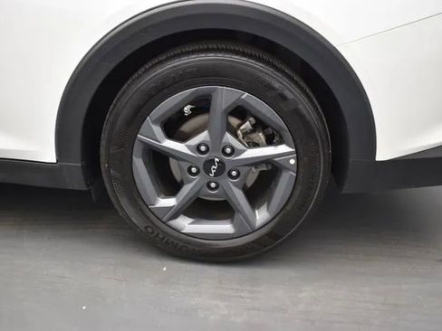 Used 2025 Kia K4 FWD image 34