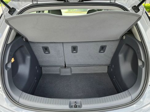 Used 2020 Chevrolet Bolt LT FWD image 17