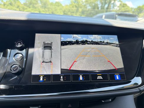 Certified 2023 Buick Envision Avenir FWD image 25