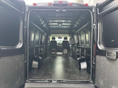 New 2026 RAM ProMaster 3500 w/ Convenience Group FWD image 7