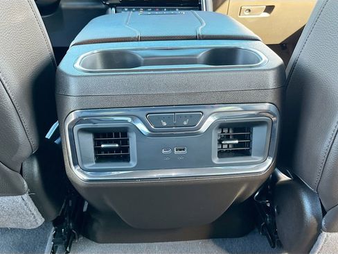 Used 2024 GMC Sierra 2500 Denali w/ Denali Reserve Package image 27