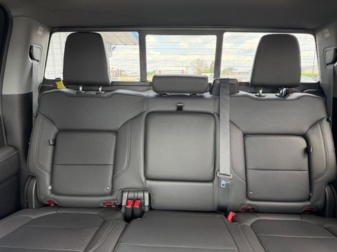 Used 2021 Chevrolet Silverado 2500 LTZ w/ LTZ Convenience Package AWD/4WD image 20