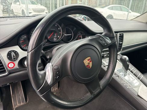 Used 2015 Porsche Panamera 4 image 35