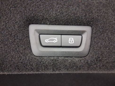 New 2026 BMW 740i image 29