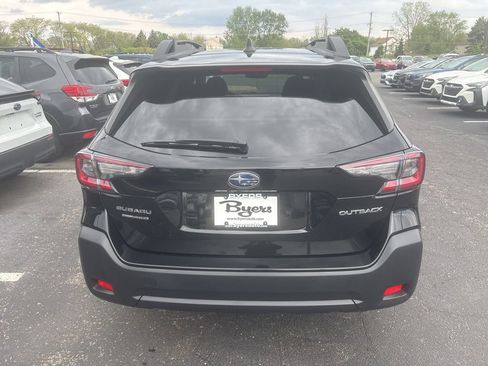 Used 2024 Subaru Outback Premium image 4