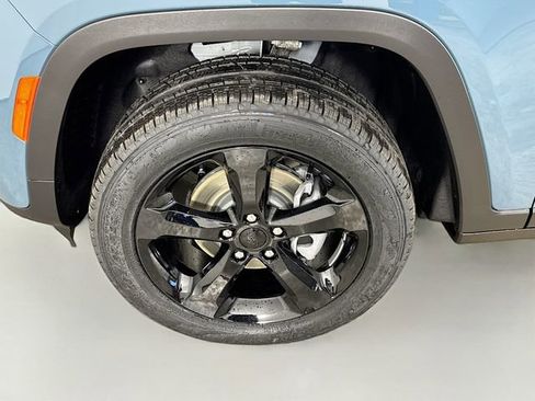 New 2026 Jeep Grand Cherokee Limited image 35