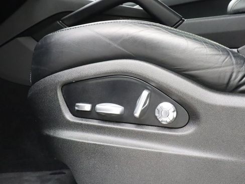 Used 2019 Porsche Cayenne AWD/4WD image 15
