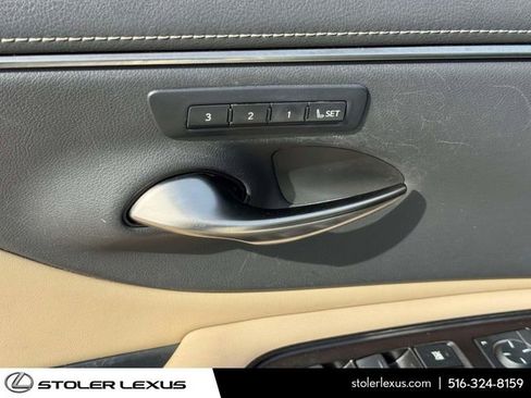 Used 2019 Lexus ES 350 w/ Premium Package FWD image 19