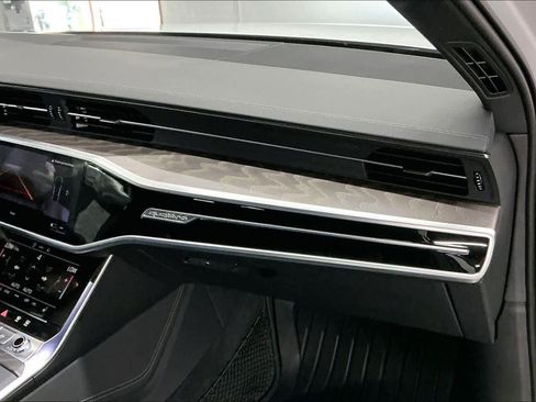 Used 2023 Audi A6 Premium Plus w/ Premium Plus Package image 18