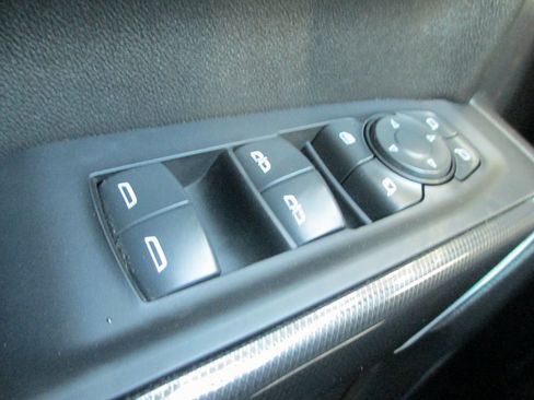 Used 2021 GMC Sierra 1500 AT4 image 24