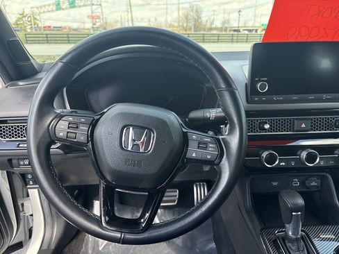 Used 2024 Honda Civic Sport image 11