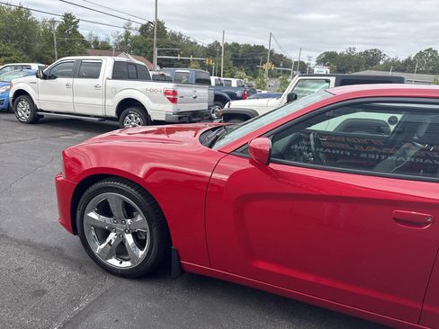 Used 2012 Dodge Charger SXT Plus image 4
