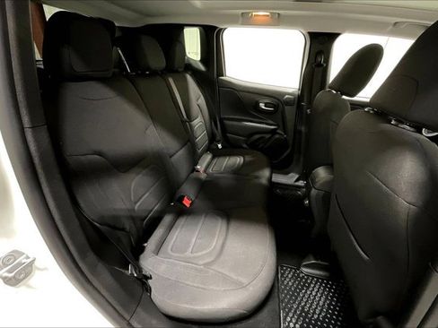 Used 2022 Jeep Renegade Latitude w/ Sun/Sound Group image 27