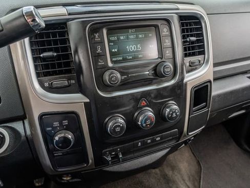 Used 2017 RAM 2500 SLT image 26