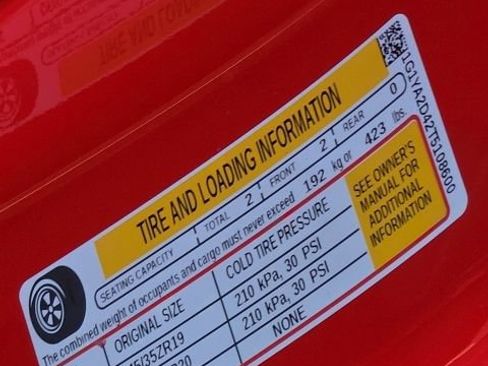 Used 2026 Chevrolet Corvette Stingray Coupe w/ Battery Protection Package RWD image 32