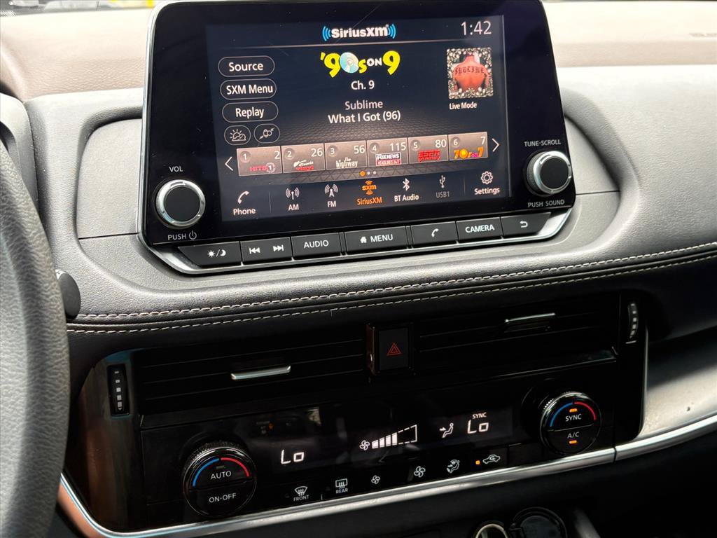 Used 2021 Nissan Rogue SV AWD/4WD image 11
