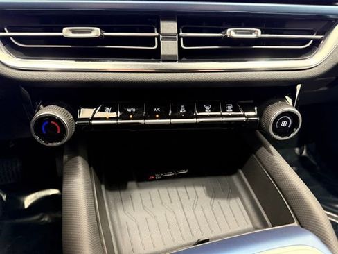 New 2026 Chevrolet Equinox EV LT image 35