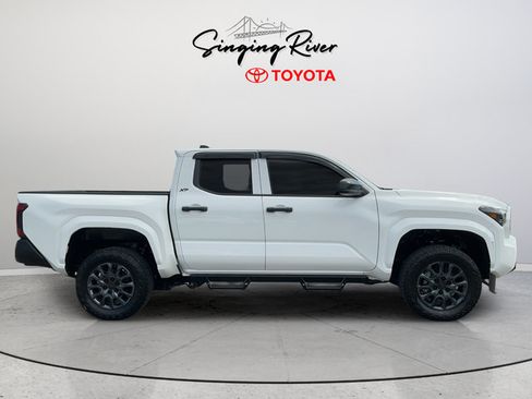 Used 2026 Toyota Tacoma SR AWD/4WD image 8