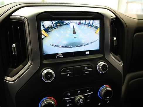 Used 2021 GMC Sierra 1500 Elevation image 17