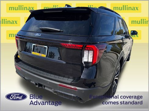 Used 2025 Ford Explorer ST-Line image 4