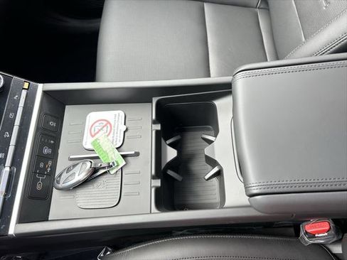 New 2025 Hyundai Santa Fe Limited image 18