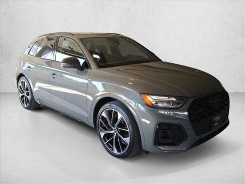 Used 2023 Audi SQ5 Premium Plus w/ Premium Plus Package AWD/4WD image 3
