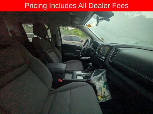 Used 2023 Nissan Frontier SV w/ Technology Package AWD/4WD image 8