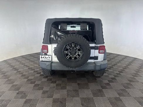 Used 2008 Jeep Wrangler X AWD/4WD image 8