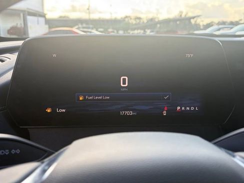 Used 2025 Chevrolet Traverse LT FWD image 12