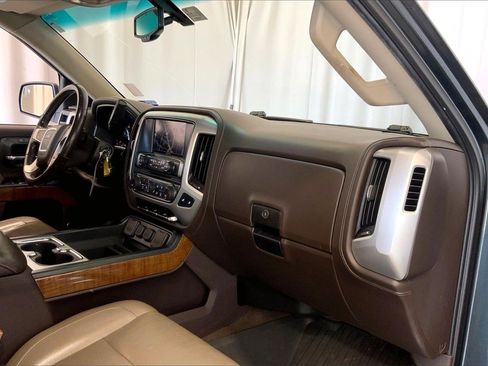 Used 2018 GMC Sierra 1500 SLT image 28