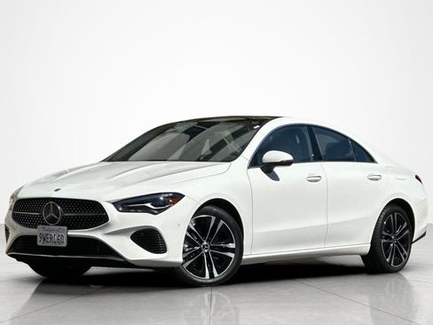 Used 2025 Mercedes-Benz CLA 250 image 1
