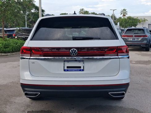 New 2026 Volkswagen Atlas SE FWD image 4