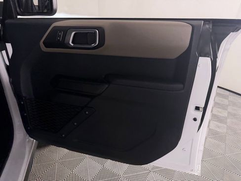 Used 2024 Ford Bronco Wildtrak AWD/4WD image 34