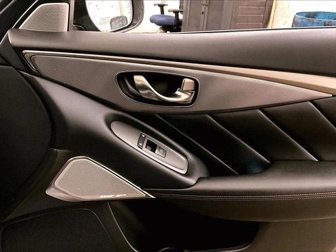 Used 2018 INFINITI Q50 Red Sport 400 w/ Sensory Package (Sport) image 23