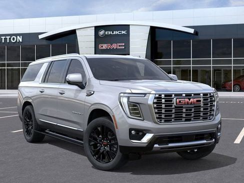 New 2026 GMC Yukon XL Denali w/ Denali Reserve Package image 7