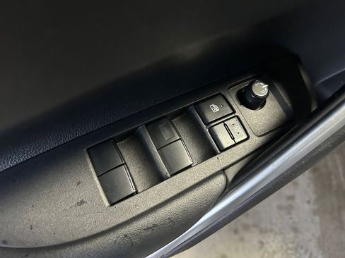 Used 2024 Toyota Corolla Cross XLE w/ Convenience Package image 23