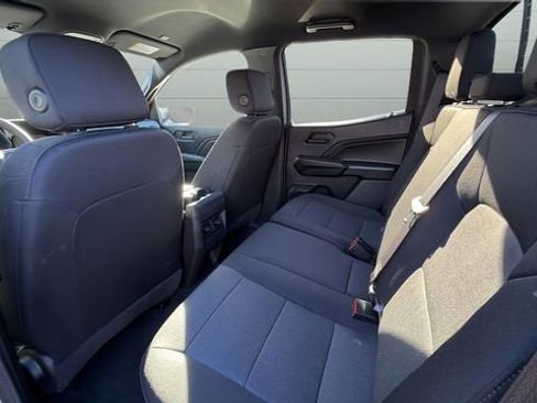 Used 2025 Chevrolet Colorado W/T image 25