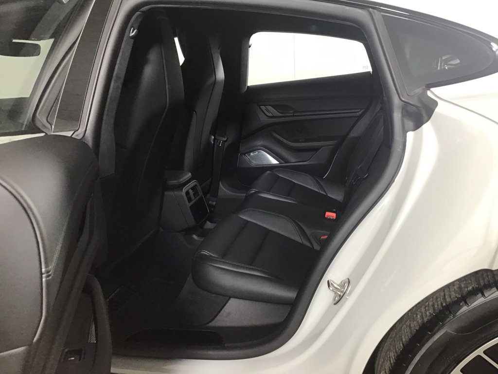 Certified 2024 Porsche Taycan GTS AWD/4WD image 27