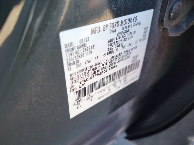 Used 2023 Ford Explorer Limited w/ Equipment Group 301A AWD/4WD image 38