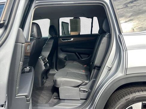 Used 2026 Volkswagen Atlas SE FWD image 27