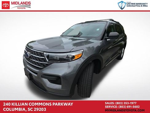 Used 2022 Ford Explorer XLT AWD/4WD image 1