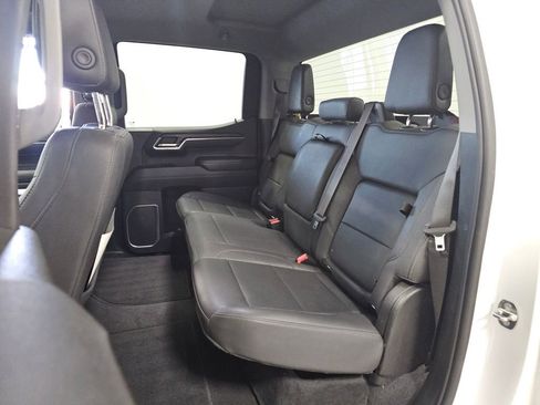 Used 2024 GMC Sierra 1500 SLT image 10