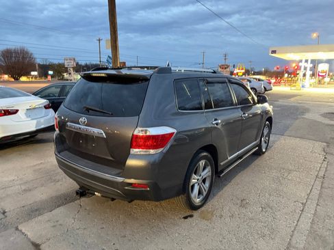 Used 2011 Toyota Highlander Limited image 5