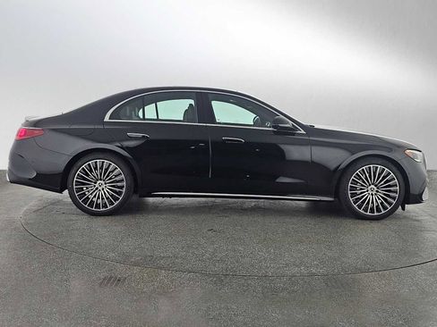 New 2026 Mercedes-Benz E 350 4MATIC Sedan image 2