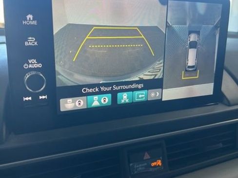 Used 2023 Honda Pilot Elite image 7