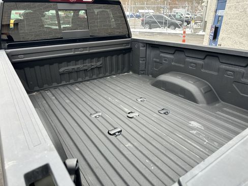 Used 2024 GMC Sierra 2500 AT4X image 7